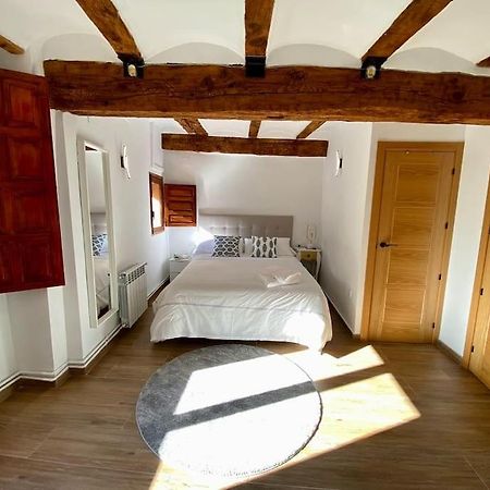 Villa Sol Casa Con Cueva Privada Y Vistas A La Iglesia Requena Kültér fotó