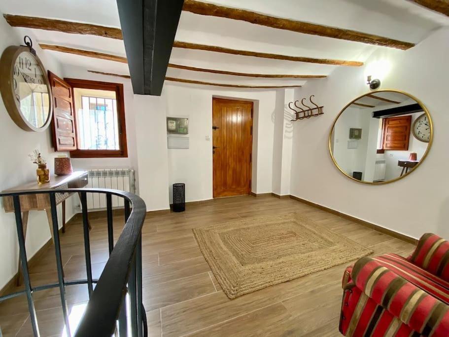 Villa Sol Casa Con Cueva Privada Y Vistas A La Iglesia Requena Kültér fotó