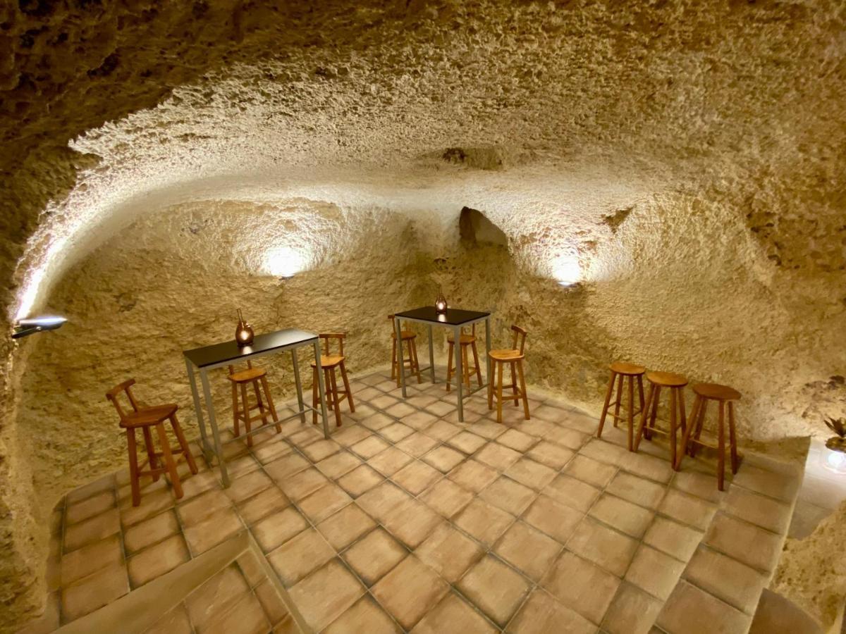 Villa Sol Casa Con Cueva Privada Y Vistas A La Iglesia Requena Kültér fotó